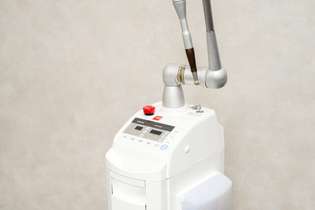 レーザー治療器